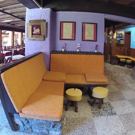 Boustigue Hotel