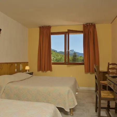Boustigue Hotel 2*